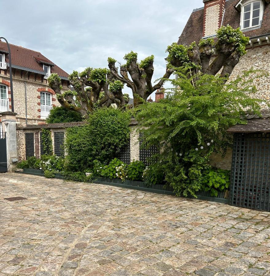 לינה וארוחת בוקר שארטר Le Jardin Cathedrale מראה חיצוני תמונה
